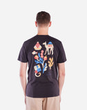 T-shirt Magic Flower Black OLOW vu de dos. Teinte noire intemporelle et coupe classique. Tissu en coton bio doux et respirant pour un porté agréable.