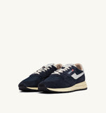 Sneakers Autry Reelwind bleu marine et beige en daim et mesh, vue de face, baskets homme dispo à Versailles