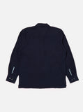 Pullover LS Shirt Indigo Navy Universal Works vu de dos. Coupe légèrement ample et finitions soignées pour un tombé fluide et naturel. Tissu respirant et agréable à porter en toute saison. Essayez-le dans notre boutique à Versailles.