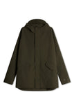 Veste courte kaki Short Marinero Welter Shelter portée avec une tenue casual chic homme – See You Versailles