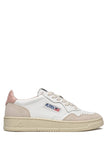 Profil droit des Autry Medalist LS37 blanches, beige et rose poudré en cuir et daim, sneakers femme, dispo Versailles