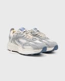 BASKET RE RUN MAX SUEDE ET TOILE  GRIS ET BLEUE MERCER AMSTERDAM Sneakers en nubuck pour homme/femme
Baskets basses Mercer Amsterdam
Chaussures streetwear en nubuck
Sneakers rétro et durables
Chaussures éco-responsables Mercer Amsterdam