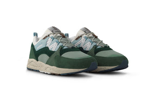 CHAUSSURES SNEAKERS BASKET KARHU SOLIDE CONFORT RUNNING LIFESTYLE VERT BLEU BLANC BEIGE DURABLE HOMME FEMME MODE PRINTEMPS ETE FUSION 2.0 MARQUE FINLANDAISE ATHLETSME COURSE BOUTIQUE VERSAILLES 78 YVELINES FRANCE 