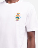 Focus sur l’imprimé sérigraphié Duali du T-shirt. Motif graphique original, appliqué avec une impression de haute qualité pour une tenue durable et un rendu net.