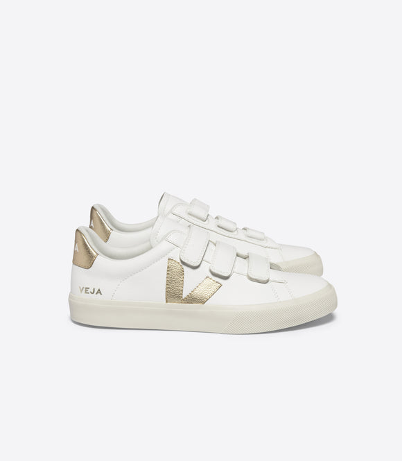 CHAUSSURE A SCRATCH ETHIQUE RECIFE EN CUIR BLANC LOGO PLATINE  VEJA UNISEXE MODE NOUVEAU VERSAILLES