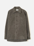 Chemise de travail Universal Works Dam Marl Marron Chiné à col, boutons et poches poitrine.